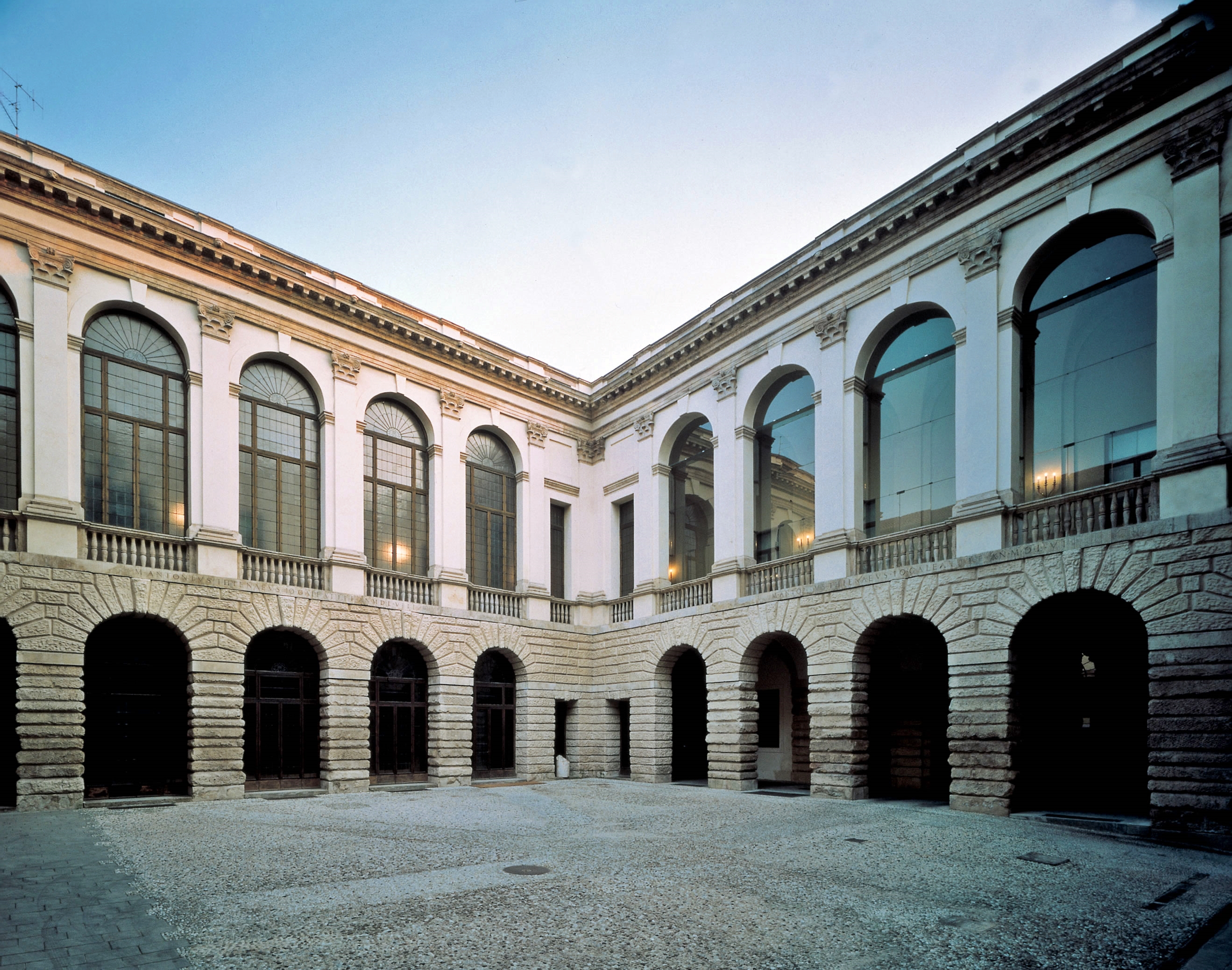 palazzo thiene sede storica Banca Popolare Vicentina